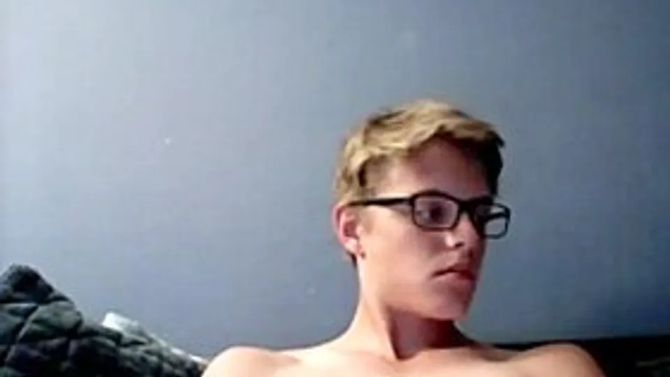 (bw) Hottie Or Nerd Or Both- Free Xxx Videos & Movies - againgay.com