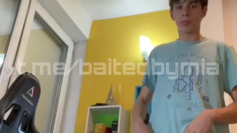 BWC Nerd Baited By Girl PART 1 GOONING - ThisVid.com