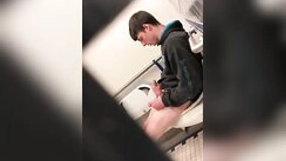 (BWC) Teen caught jerking #2