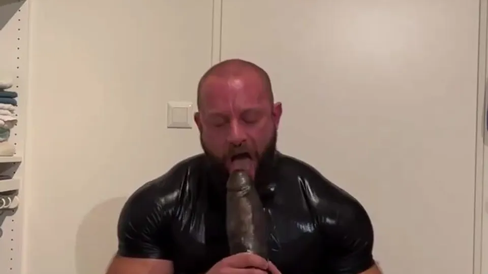 Caged muscle big dildo - ThisVid.com