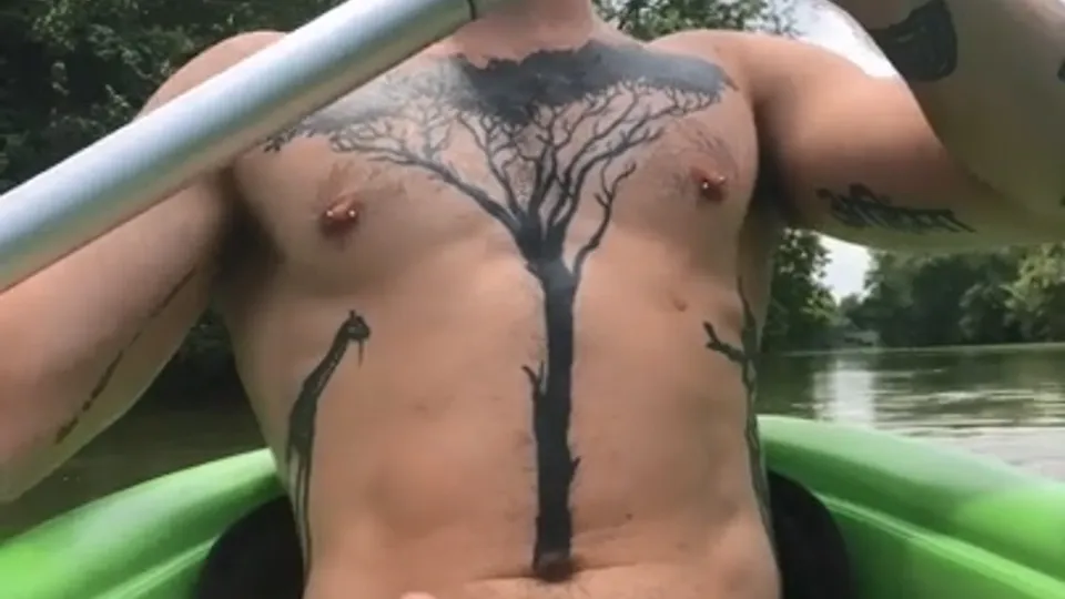 Canoeing - ThisVid.com