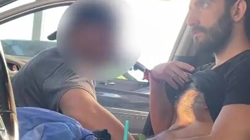 Car cruising - video 3 - ThisVid.com