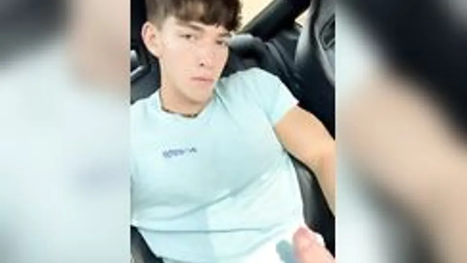 Car Hottie Jerks Thick Dick