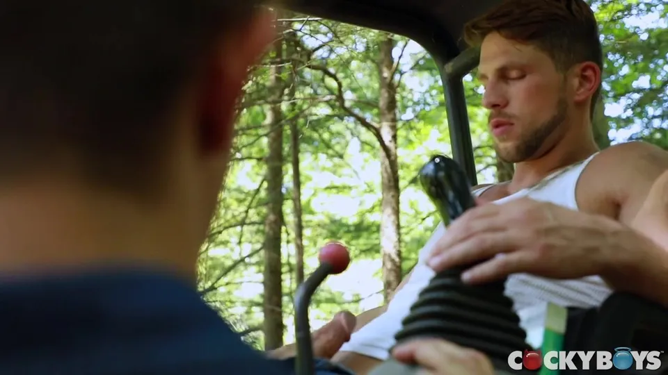 Carter Dane dominé par le bûcheron Roman Todd