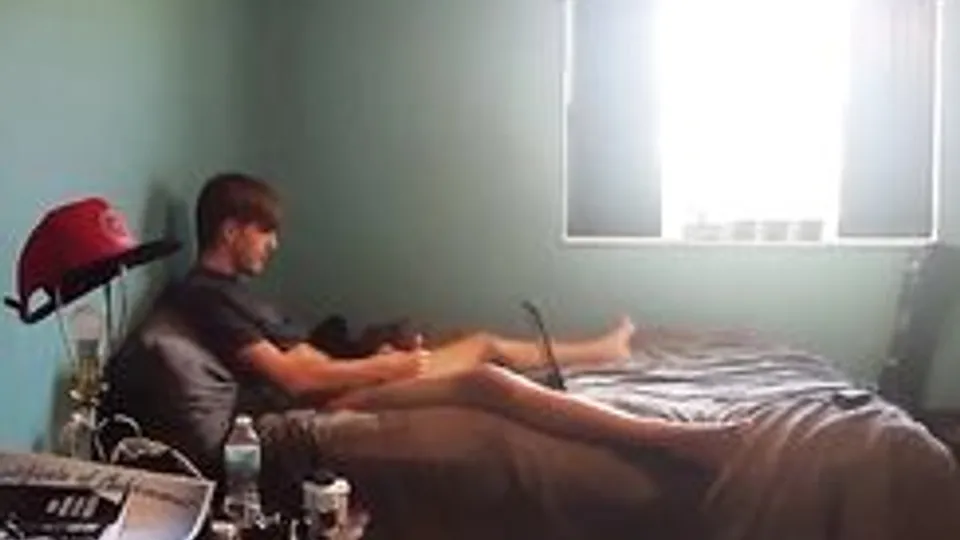 Caught brother jacking off in bed Porn Video Twink
