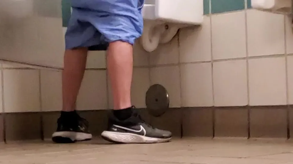 Caught cruising - video 2 - ThisVid.com