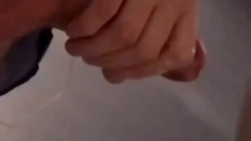 Caught cumming - video 14 - ThisVid.com