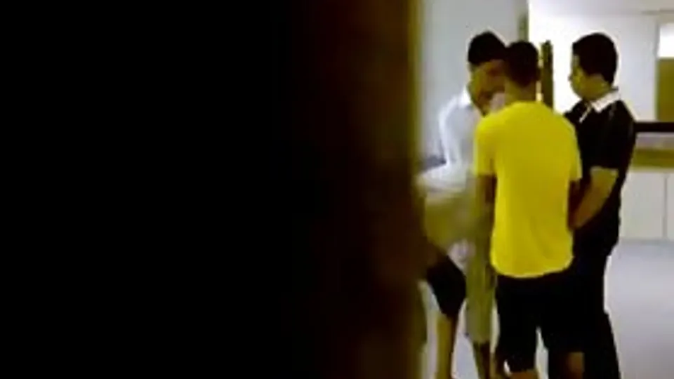 Caught Guy Cruising in Public Toilet