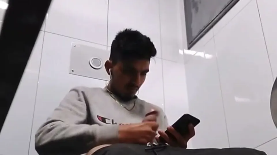 Caught jerking in public toilet - video 5 - ThisVid.com