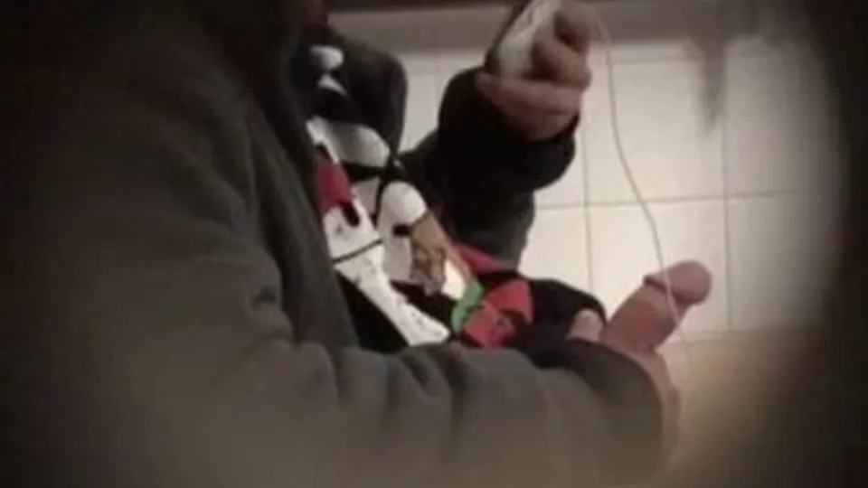 Caught Thru Peephole Again! - ThisVid.com