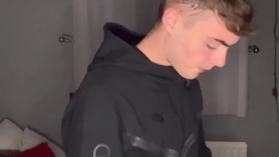Chav teen jerks - ThisVid.com