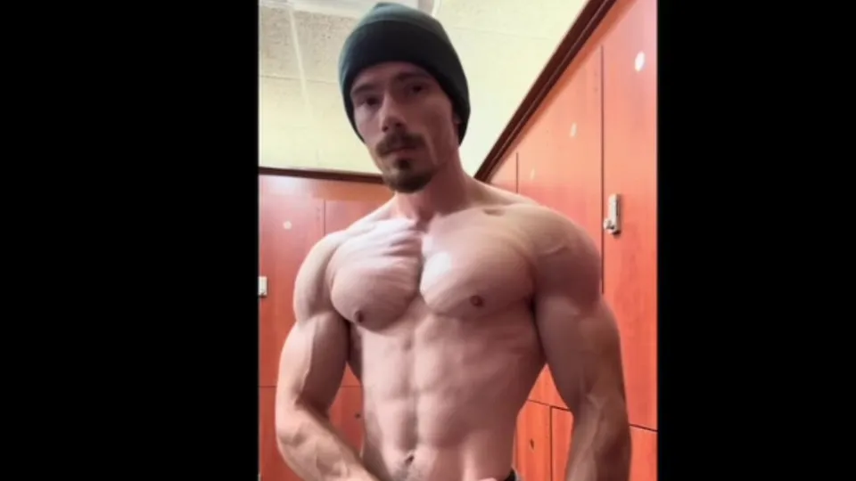 Chest pump - ThisVid.com