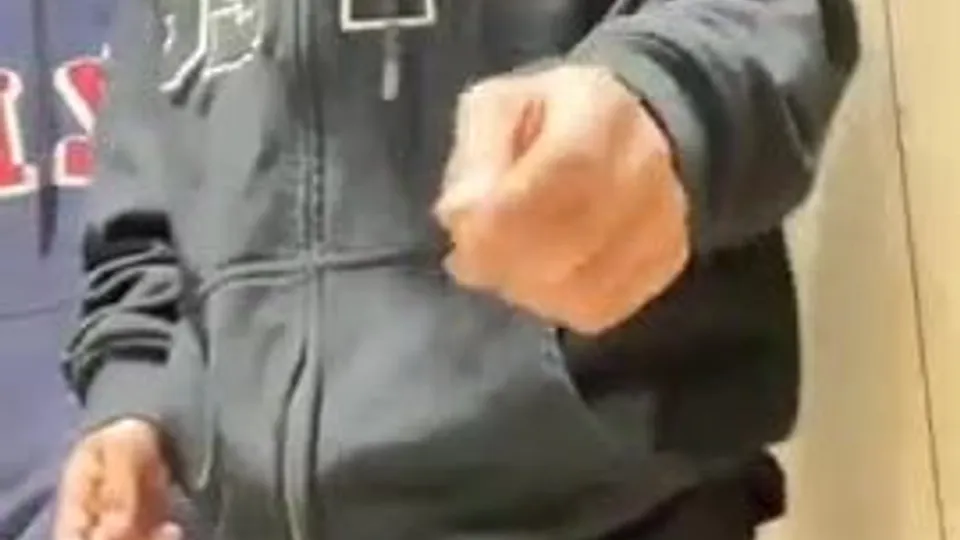 Public Masturbation: Twink Friends