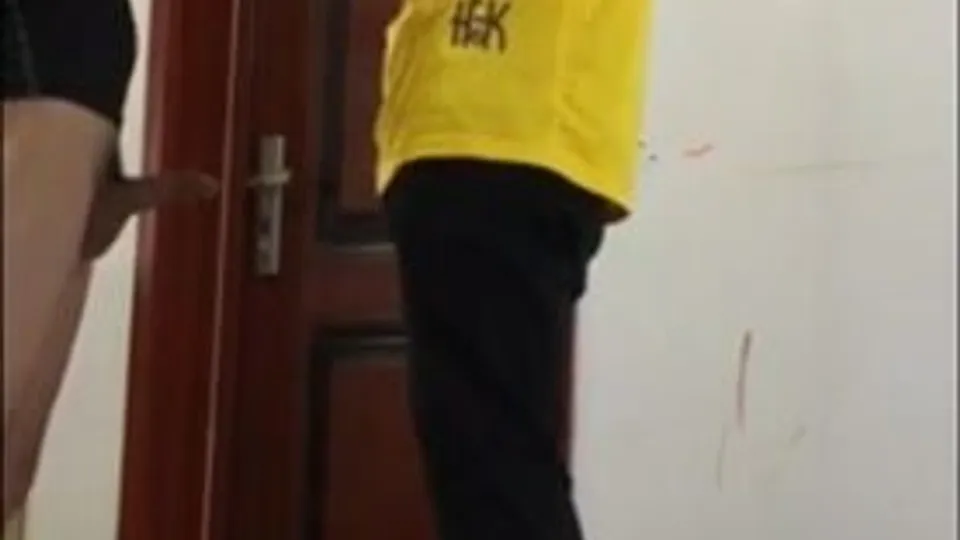 Chinese Delivery Boy Seduced by Huge Thick Cock