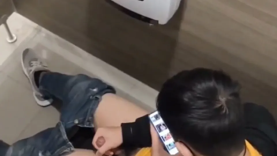 Chinese overstall spy - ThisVid.com