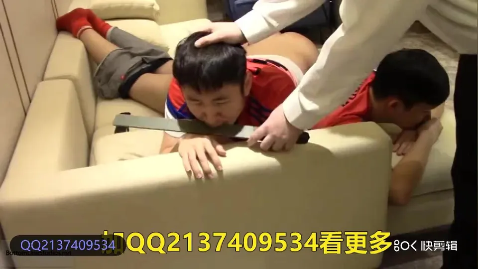 Chinese sporting twinks get paddled by coach - ThisVid.com