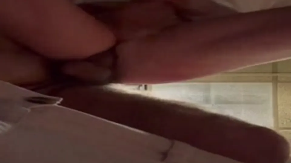 Chinoxes Nackt-Lecks: Schwuler Porno, geiler brasilianischer Twink liebt Schwanzlutschen und geilen Anal ohne Gummi (22)