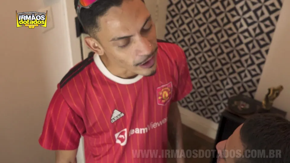 Schwule Latinos: Blasenpop & Rohrstock