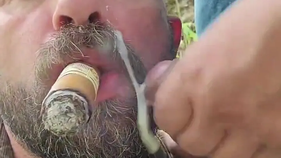 Cigar Beard Facial - ThisVid.com