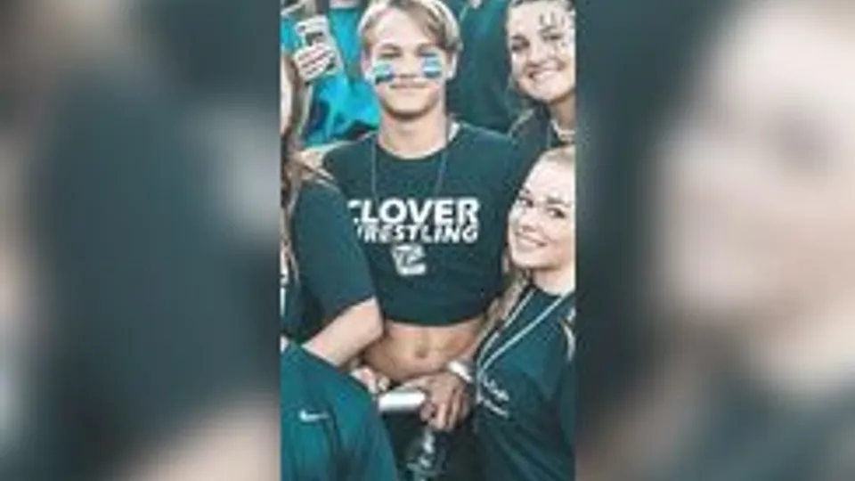 Clover Wrestler Big Shooter Facial