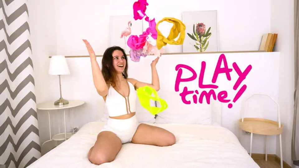 Club Sweethearts - Sunny May - Sunny May just wants to play 
