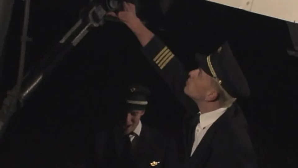 Cockpit Cum Boys - ThisVid.com
