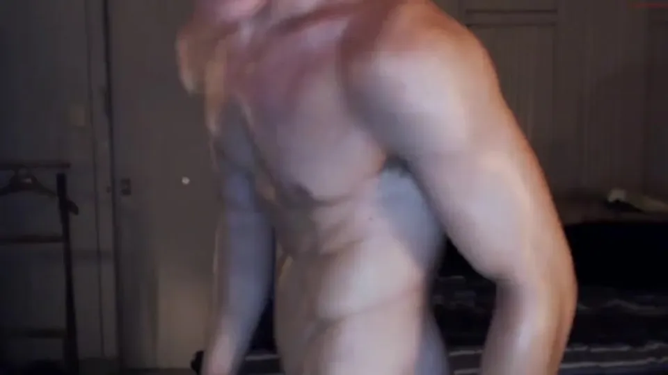Cocky guy on cam - ThisVid.com