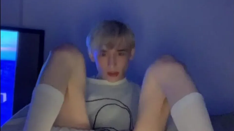 Blond College Boy's Solo Ass Play