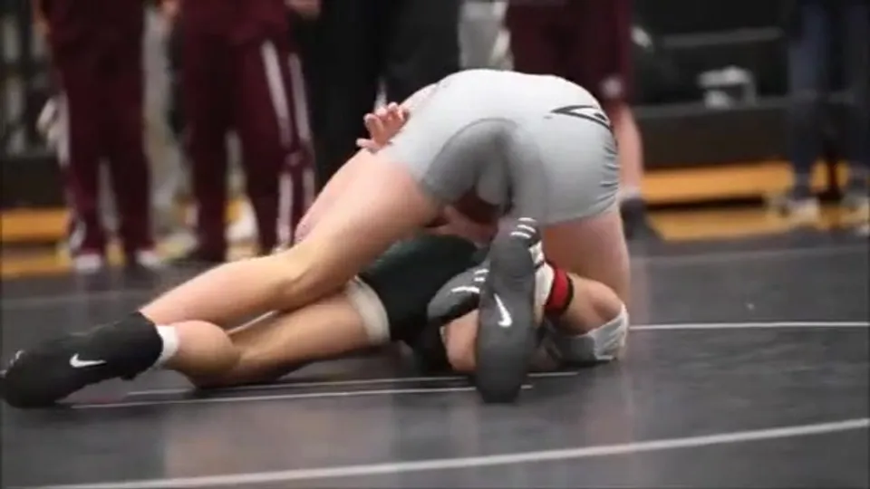 College jocks wrestling in slo-mo - ThisVid.com