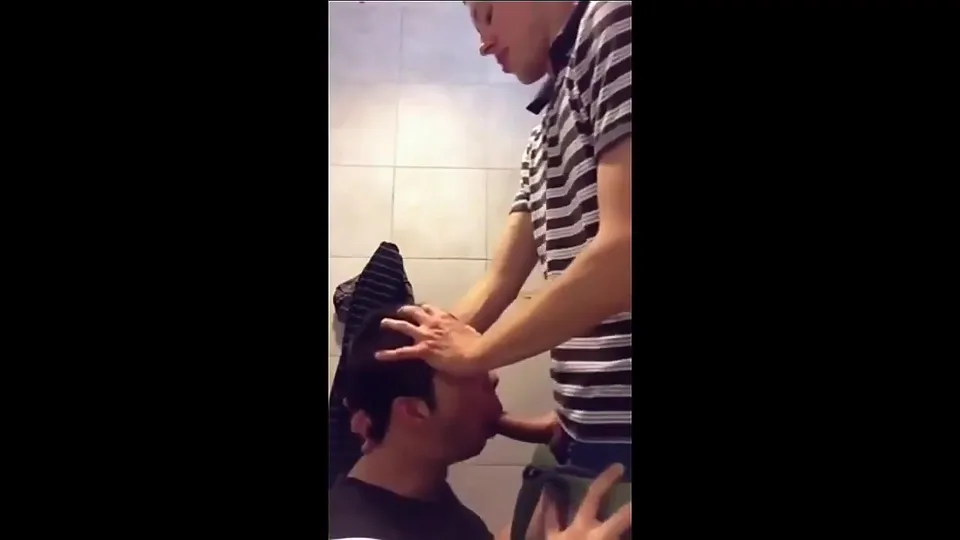College pig majors in cocksucking - ThisVid.com