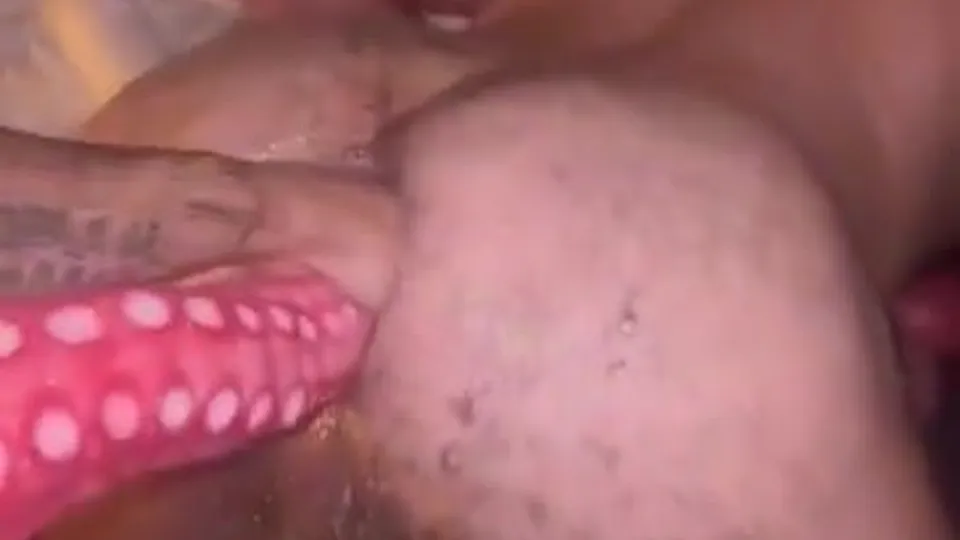 Come in and get comfortable - ThisVid.com