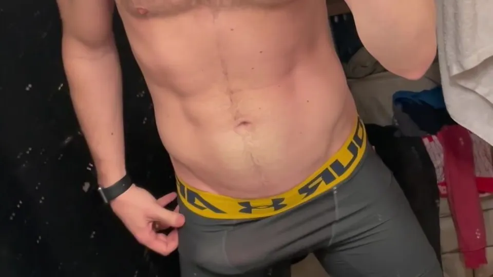 Come sniff my ripe, sweaty compression shorts after the gym - ThisVid.com