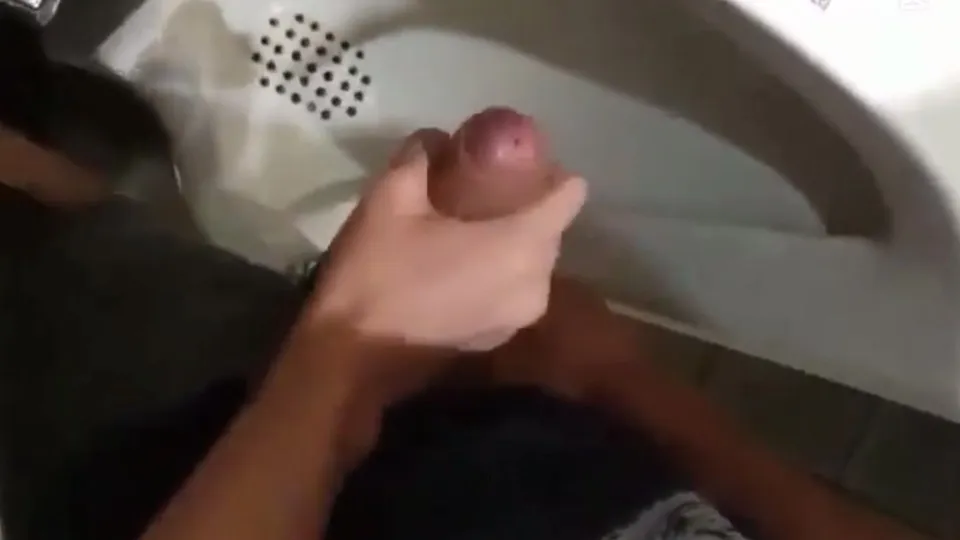 Compilación de putería y meones excitados orinando - ThisVid.com