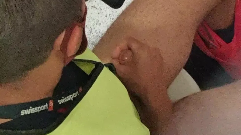 Cons Worker Wanking - ThisVid.com
