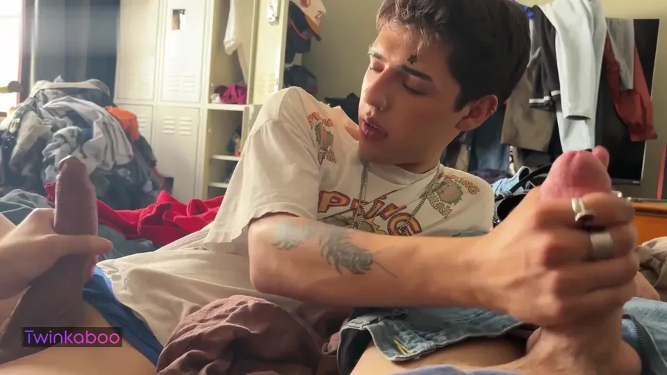 Cooper and Max Wank n Suck each Other