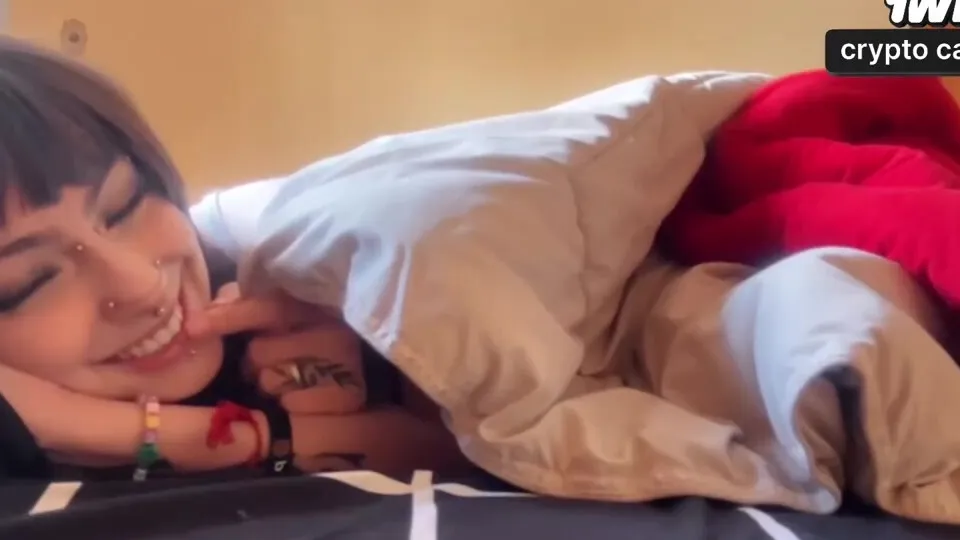 Janys Lavigne's Deepthroat Debut