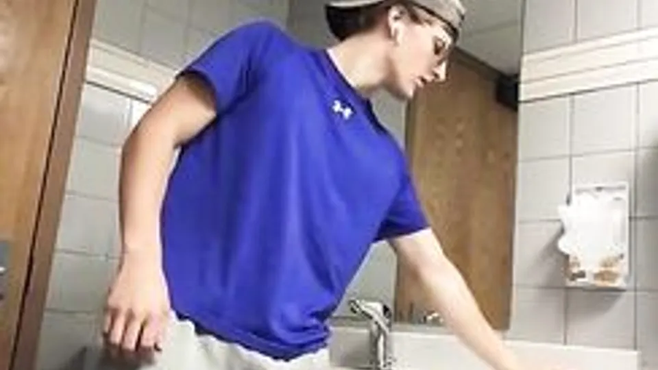 Eager Twink Masturbates in Dorm Room