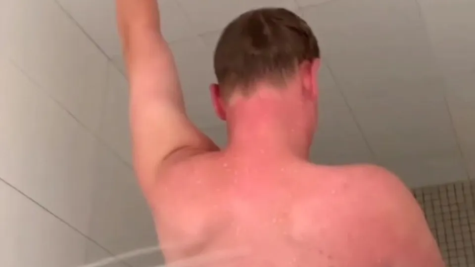 Country boy unloading - ThisVid.com