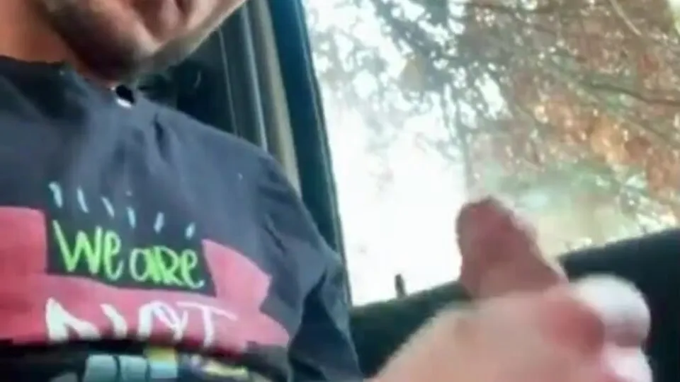 Country redneck jerking & cumming in his truck - ThisVid.com