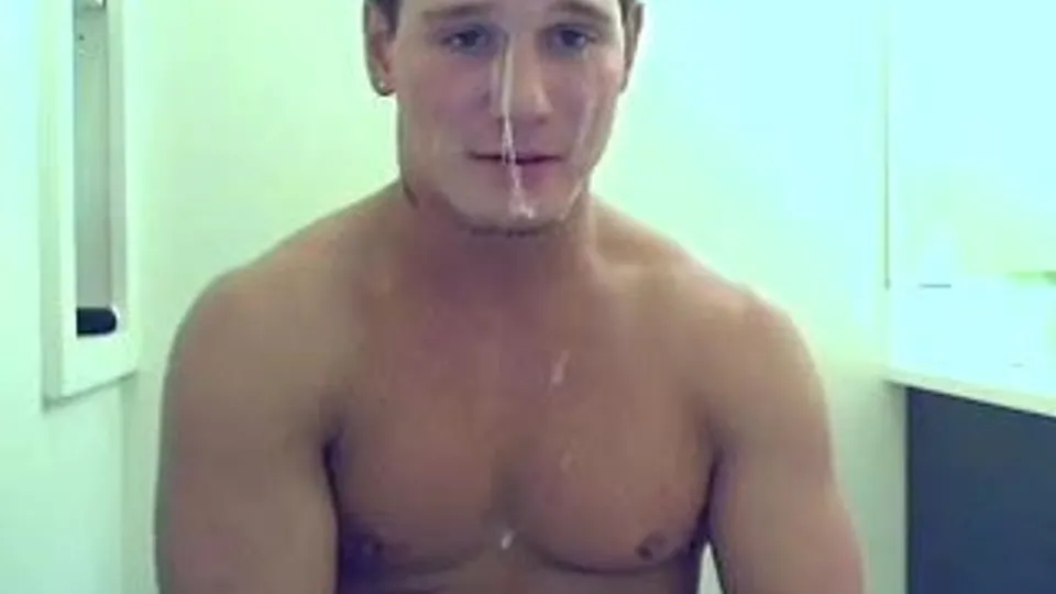 Crazy Self Facial!! - ThisVid.com