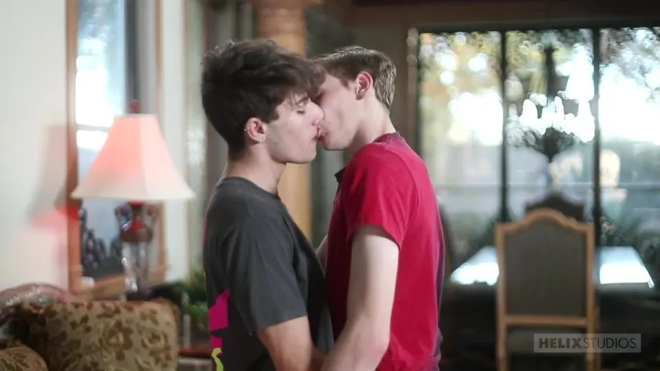 Cruising Cameron Moore -Sebastian Cruz & Cameron Moore.mp4