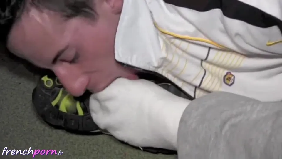 Young Twinks Cleaning Sket