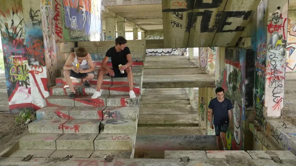 Antony Carter, Jack Finix & Nathan Reyes: Scopata a tre senza preservativo