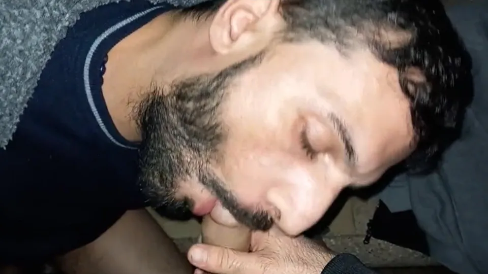 Cum for the man - ThisVid.com