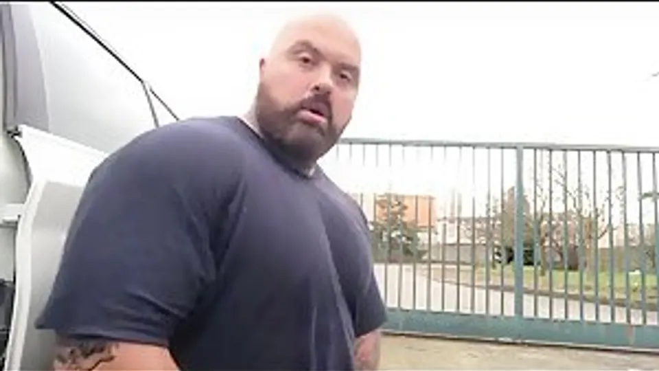 Cumhungry musclebull