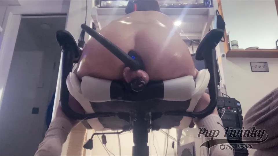 Cumming Handsfree with my Tail Butt Plug - ThisVid.com