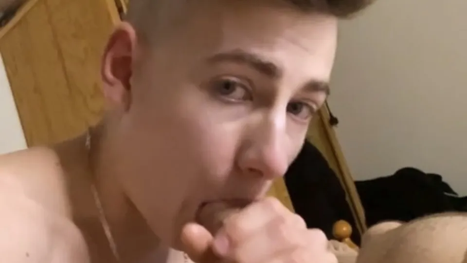 Cumming in the mouth of a cute Russian twink - ThisVid.com