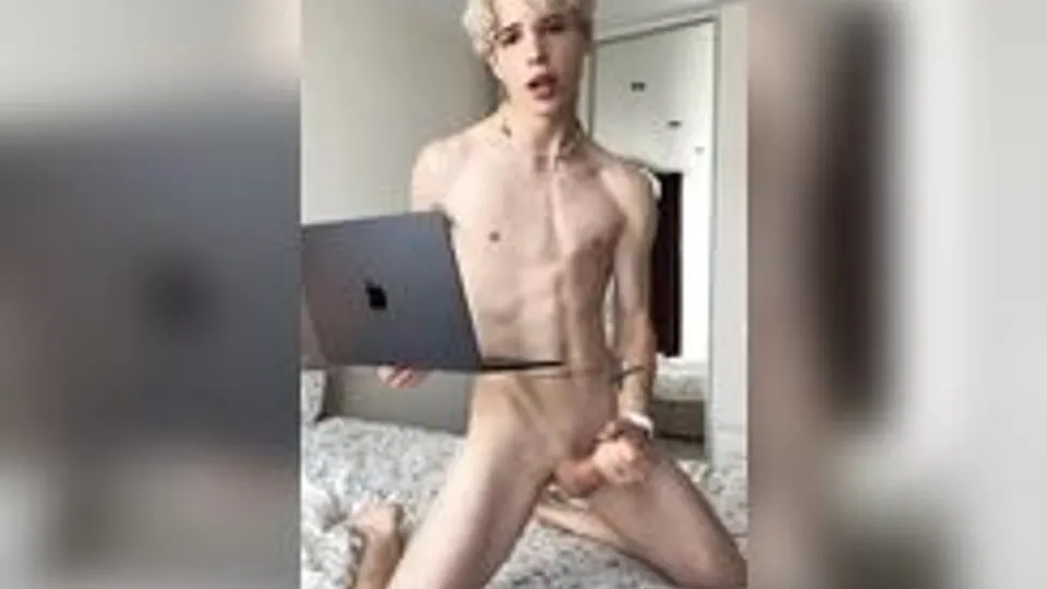 Cumming On Cam Yeaaah 16