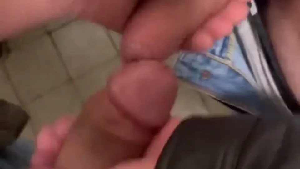 Cumming togheter on public bathroom floor.mp4