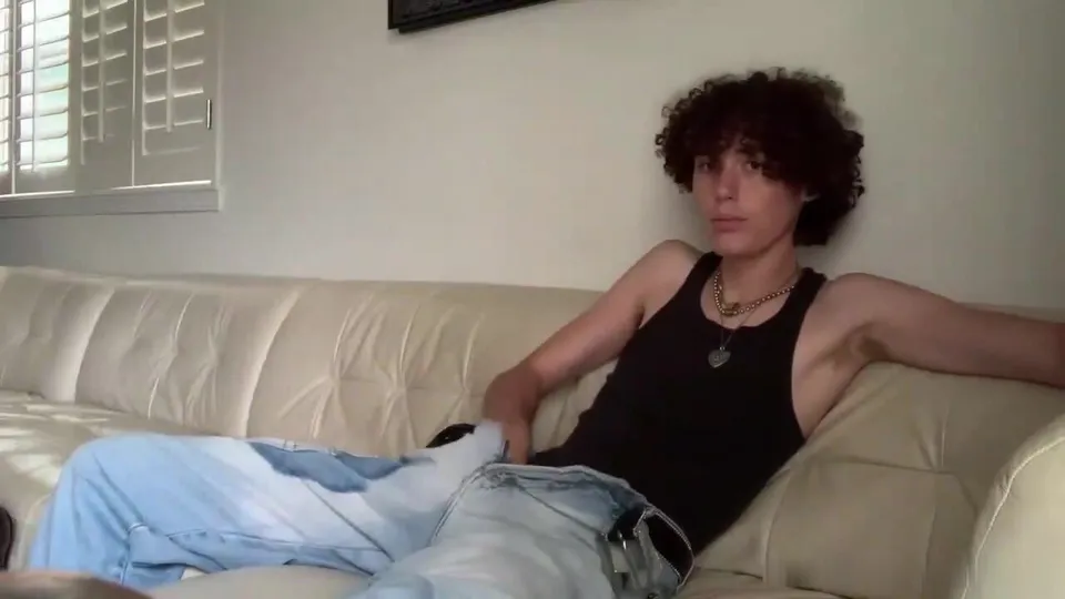 Curly hair twink jerk & jizz - ThisVid.com